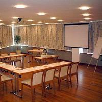 Hotel Troja 4*